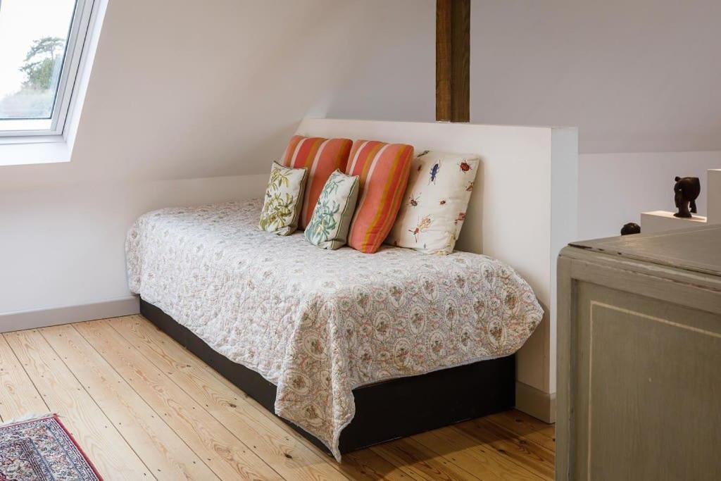 Stylish Cottage In The Pewsey Vale Marlborough Exterior foto